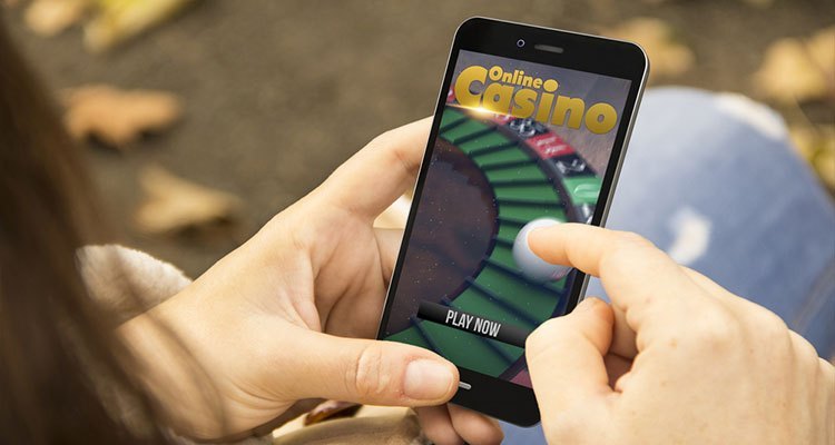 Difference between offline casino and land-based casino