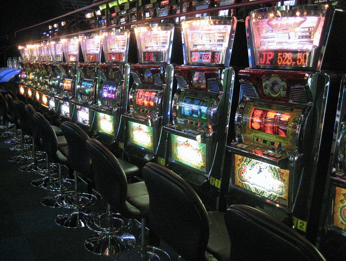 Make Good Money By Playing Online Slot Game